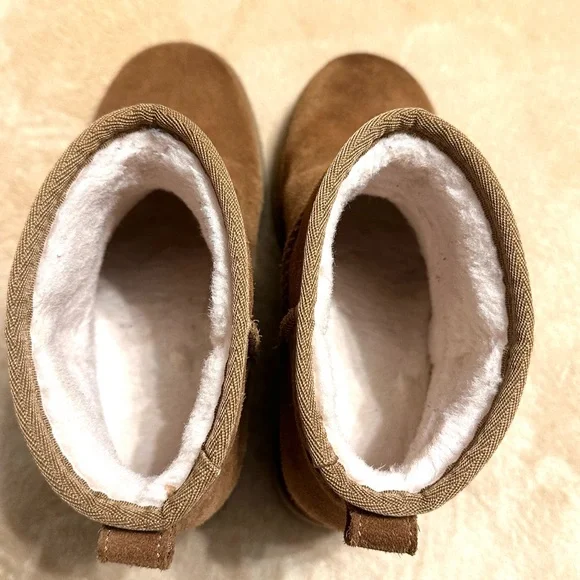 UGG Classic Mini Wedge Bootie - Picture 3 of 10